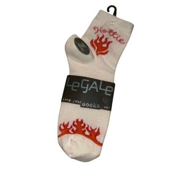 *NEW* Hottie socks from Le Gale White Red Flame Print Cotton Blend Socks Ladies - Picture 1 of 3